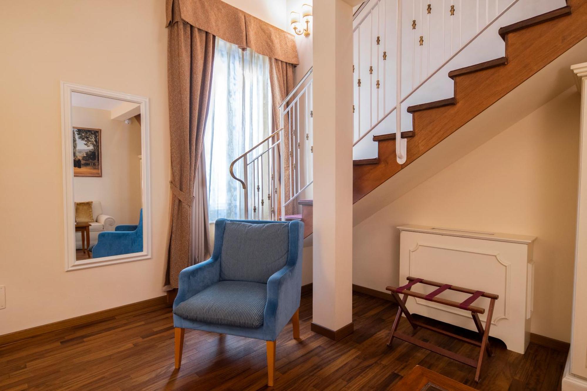 Golden Tower Hotel & Spa Florence Luaran gambar Interior of the hotel